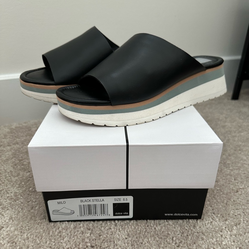 Dolce Vita Black Milo Sandal - Size 8.5